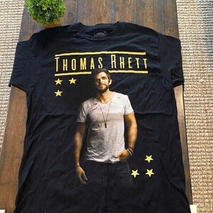 💛 2016 Thomas Rhett Black and Gold Graphic Tee 💛